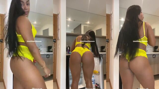 Morena Siririca does solo masturbation with her hot consoolo