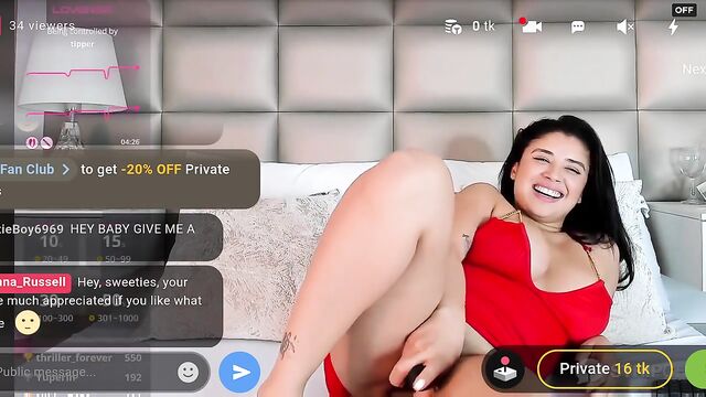 A beautiful brown-skinned girl with a nice ass performs