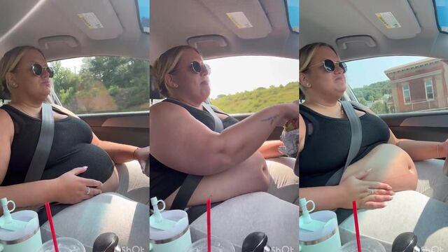 Fat belly feedee gets clapped after wobbly feet action and soles play
