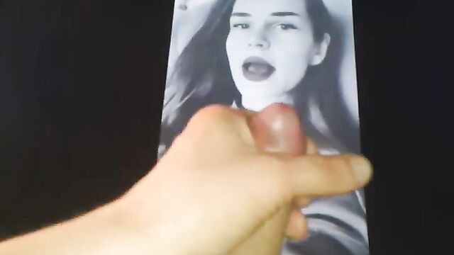 A cumshot tribute to the hottest cum tributes online
