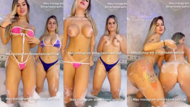 Caseiras Mariana and Marlene in live webcam show