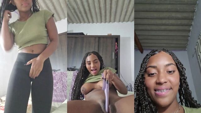 Pretinha Siririca enjoys riding a big dick with great pleasure
