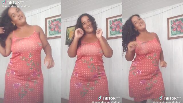 Amanda TikTok shows her biquine in a sensual Safadinha do TikTok scene