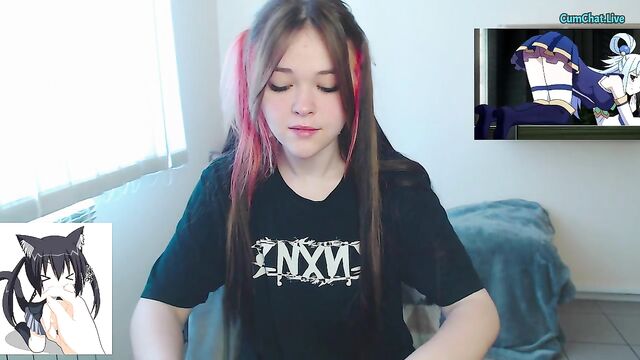 Cute young PAWG teen teases her amazing ass on cam