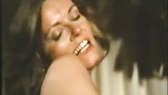 A bunch of porn actresses in a hot threesome sex video