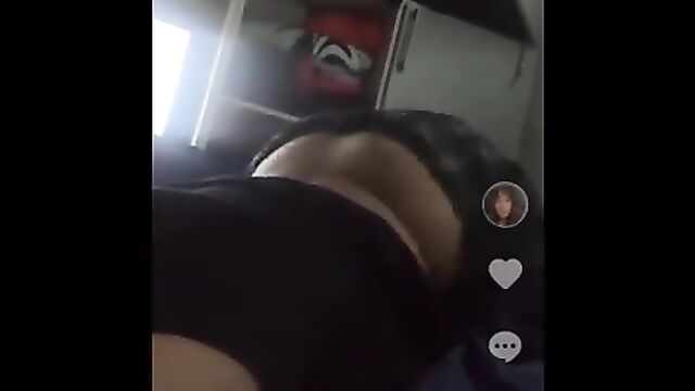 Thicc Mel leaks her big booty on OnlyFans and Instagram