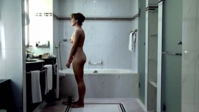 Katarzyna Herman Nude - W sypialni (2012) HD 720p