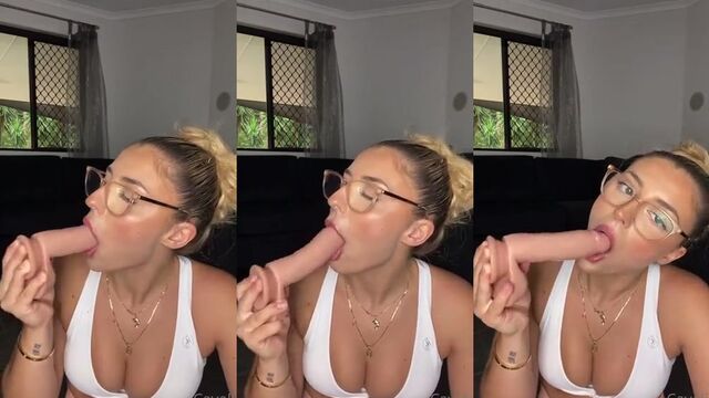 Lilith Cavaliere gets messy with a dildo in this steamy OF leak