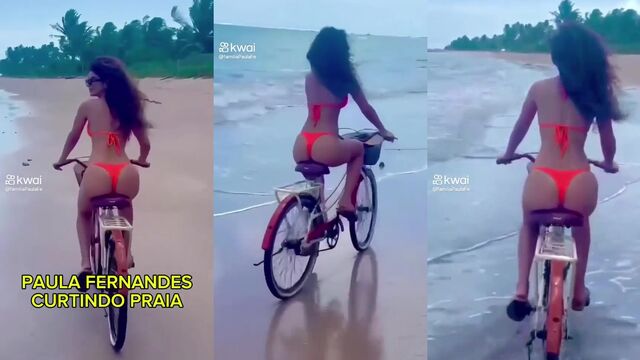 Famous dark-haired celebrity can't stand listening to the Dominican singer