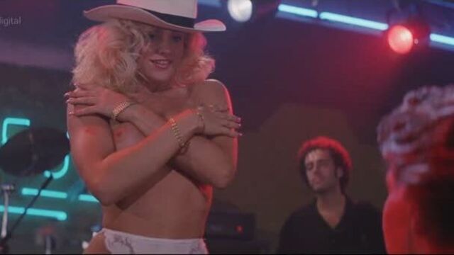 Julie Michaels, Cheryl Baker, Dawn Ciccone, Laura Albert, Kelly Lynch, others Nude - Road House (1989) BDRip 1080p Watch Online