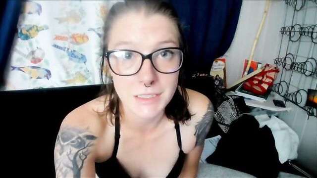 The guy has a small dick and cum quickly, even when he is not aroused
