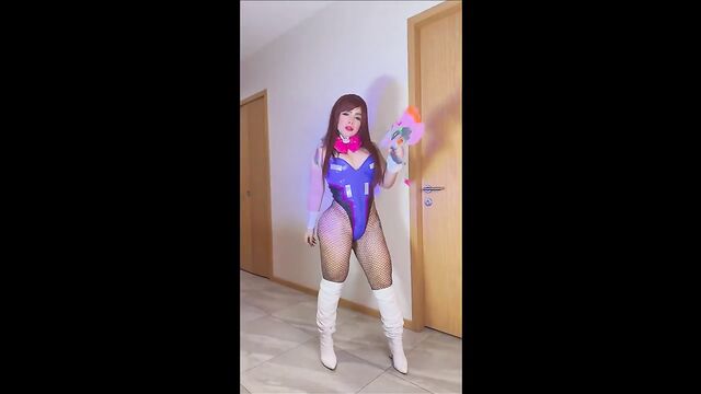 The delicious Latina woman is a true goddess of sex