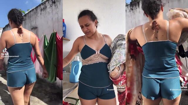 The pretty woman shows her ass and pussy in pijama through TikTok