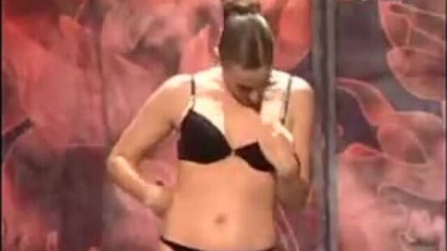 Ursula Martinez - Hanky Panky video from "Just for Laughs" Comedy festival in Montreal