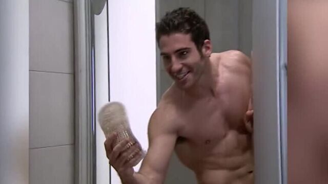 Miguel Angel Silvestre - Revista Zero