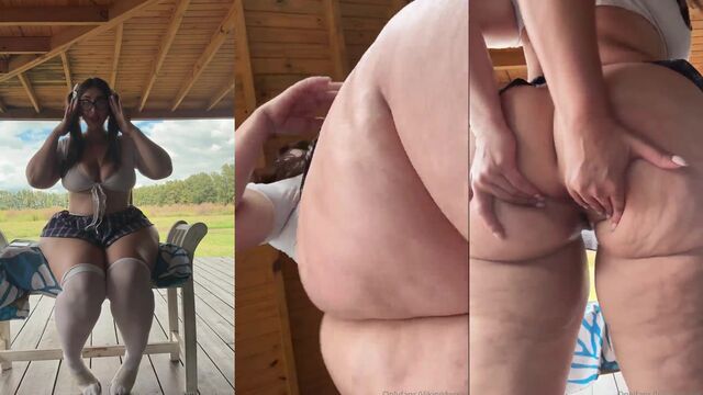 Big booty latinas twerking their juicy asses on cam