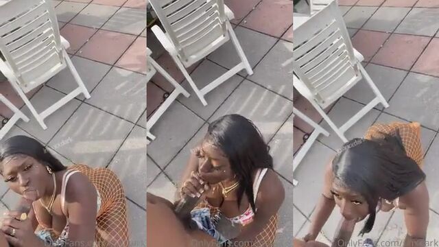 A guy came to the girl and she gave him a passionate head