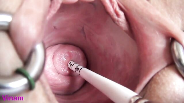 A guy played with his cock and cum inside, very interesting