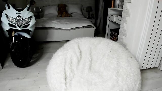 Perfect big tits on beautiful cammer model Evelyne92