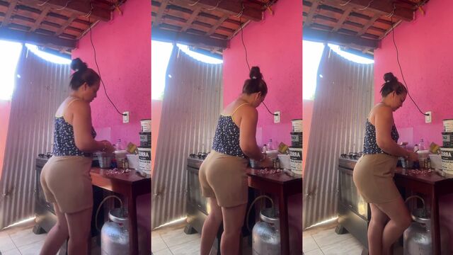 The juicy ass of this beautiful woman is a masterpiece of nature