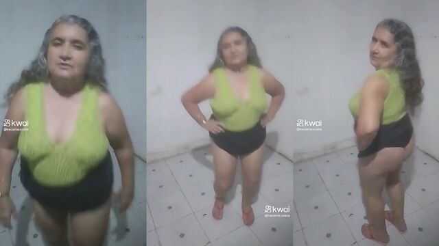Old lady Dona Ana Do Sagrado Coração shows off her old slutty skills