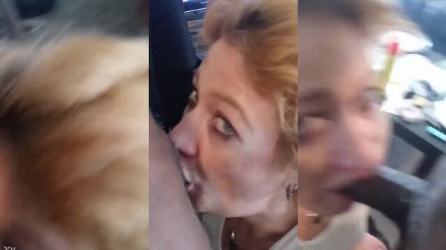 Toothless slut gives the best public gumjob, just like magic gums!