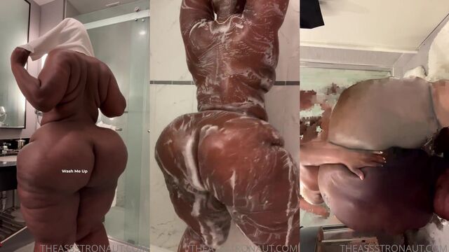 TheAssstronaut is a BBW with huge ass who loves to fuck hard