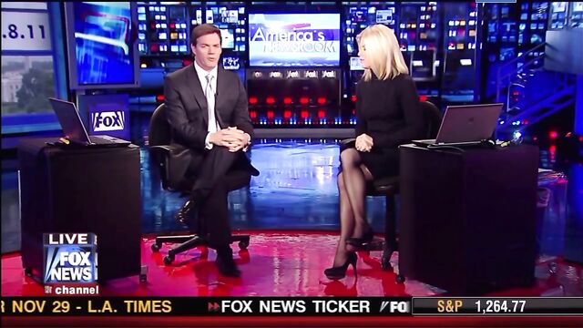 Martha Maccallum's sexy legs are great for flexing