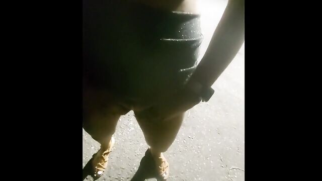 In public places, I went without panties and a mastubate