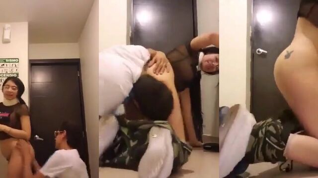 Latina woman fucks with her boyfriend in the bathroom of the mall