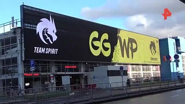 Во Внуково появился баннер в честь Team Spirit [NR]