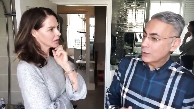 Hot British MILF Trinny Woodall gets fucked at Pokies