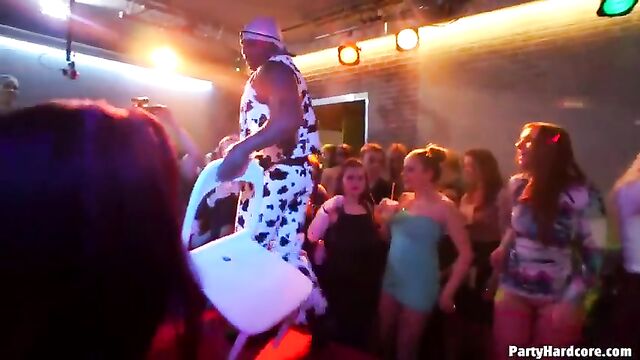 Girls going crazy in Las Vegas, part 2 - absolute spring break action