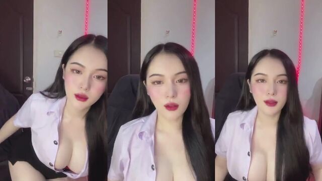 Sexy live Bigo with a hot Thai girl