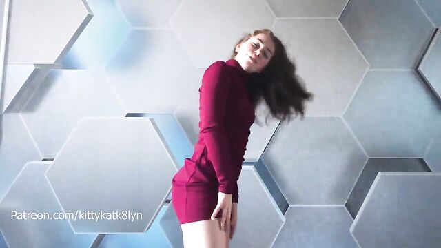 Sensual lingerie video with a hot twerk in the library