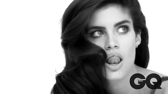 Sara Sampaio is a beautiful and sexy model to watch