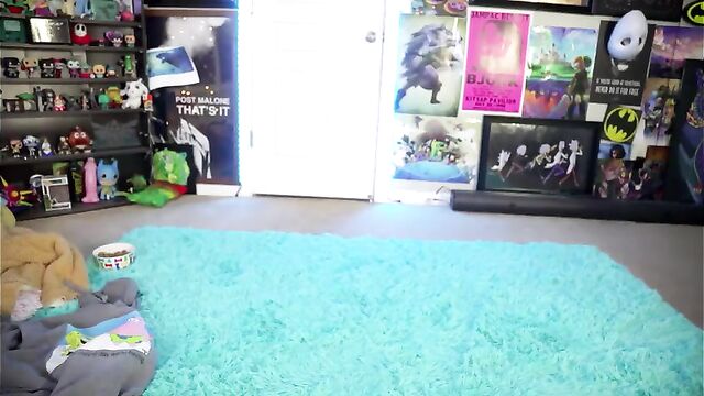 Chaturbate random deepthroat/squirt/feet/tits/ass action with a twist