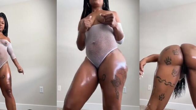 This sexy slut Diamond Monroe has the biggest ass in the industry