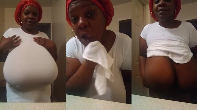 Chocolate Ebony BBW jiggling her big fat ass on the bed