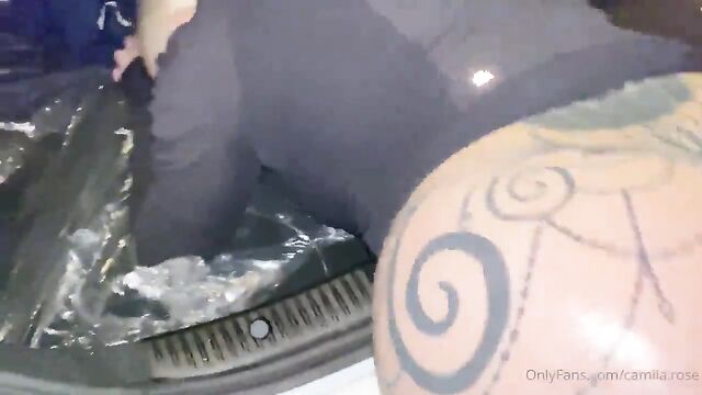 Black dick makes PAWG moan and shiver with pleasure in this hot scene
