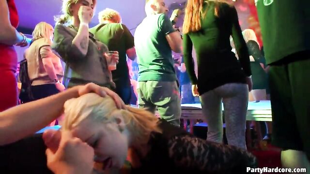Girls going crazy in Las Vegas 01 - Part 1