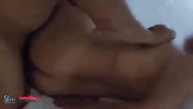 Couple enjoying a Menage Masculino is NO WAY awkward The best casal sex without underwear, just like that!