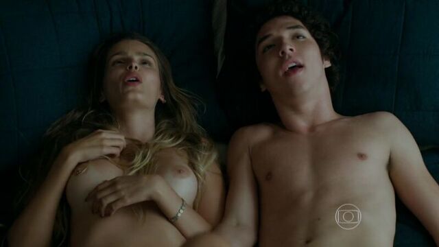 Yasmin Brunet Nude - Verdades Secretas (2015) Ep.48
