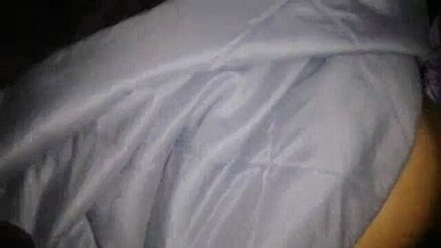 คลิปหลุดทางบ้านลักหลับพี่สาวตอนนอน เย็ดสดน้ำแตกในหี - XVIDEOS.COM_sd.mp4