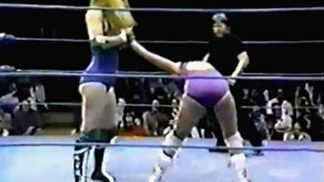 Velvet McIntyre vs. Princess Victoria 2