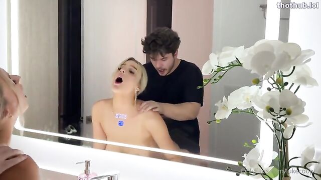 Cas Summer is a girl with big natural boobs, an all-natural beauty
