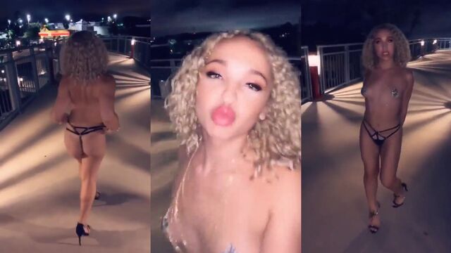 WinterxxDoll’s big ass swaying is so fucking hot to watch