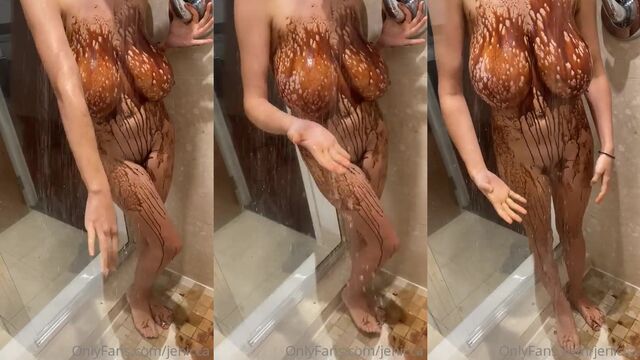 Juicy Tits Jenicca gets her holes filled with cream