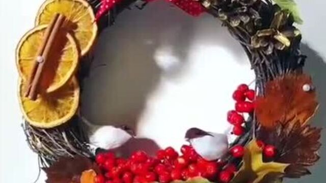 ОСЕННИЙ ВЕНОК С МАРИНОВАННЫМИ ЛИСТЬЯМИ