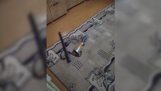 Застрелил жену из ружья